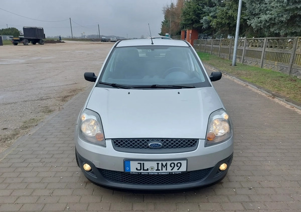 Ford Fiesta cena 8999 przebieg: 151000, rok produkcji 2006 z Płońsk małe 121